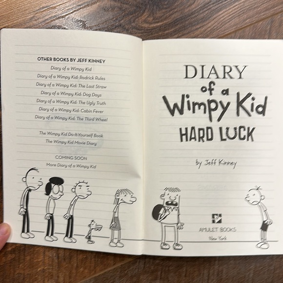 Diary of a Wimpy Kid: Hard Luck. #8 in series. Softcover. - Picture 3 of 4